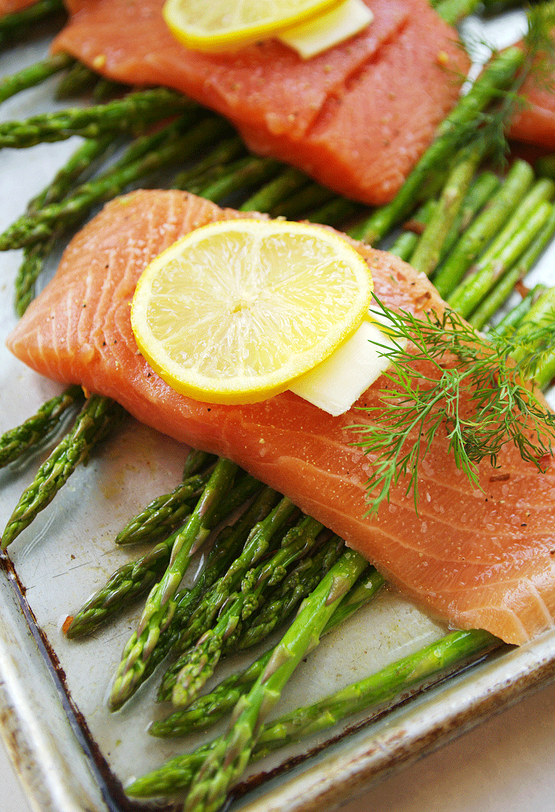 Easy Dinner for Busy People - Salmon & Asparagus Sheet Pan Dinner ...